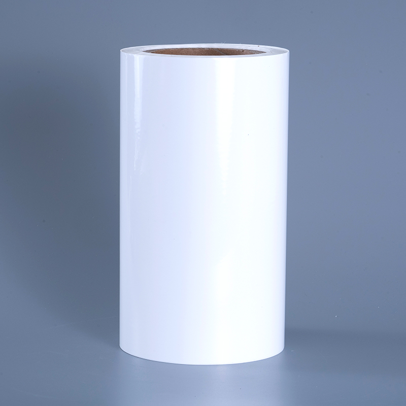 25 mic lesklý PET vinylový materiál štítkov s akrylovým lepidlom Jumbo kotúčom pre atramentovú tlač