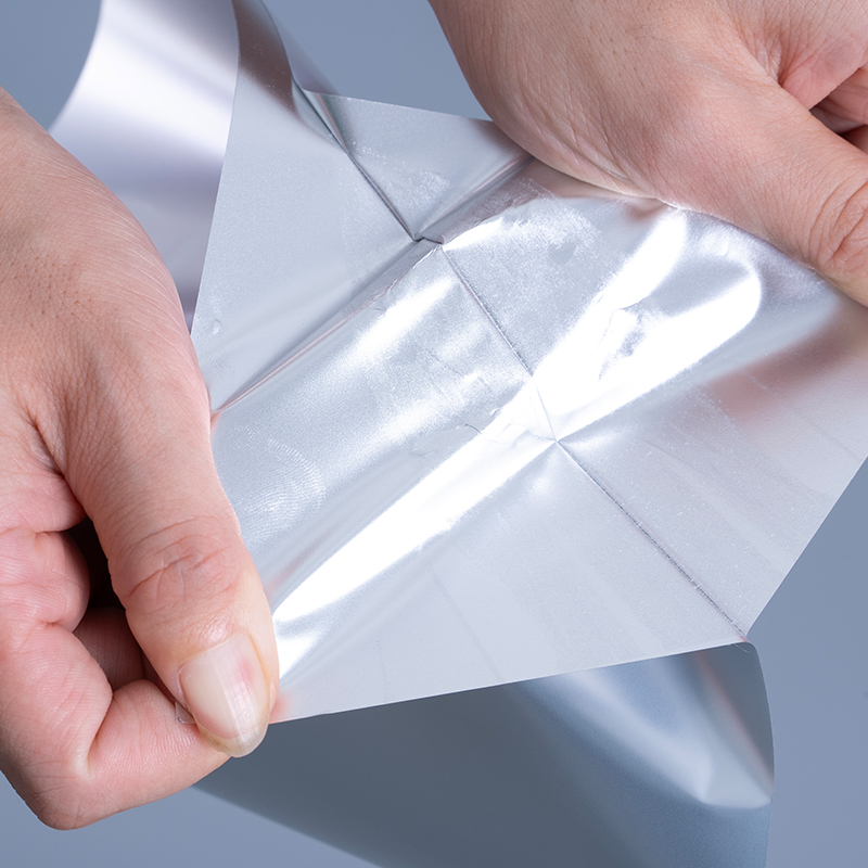 Samolepiaca atramentová matná strieborná PET fólia