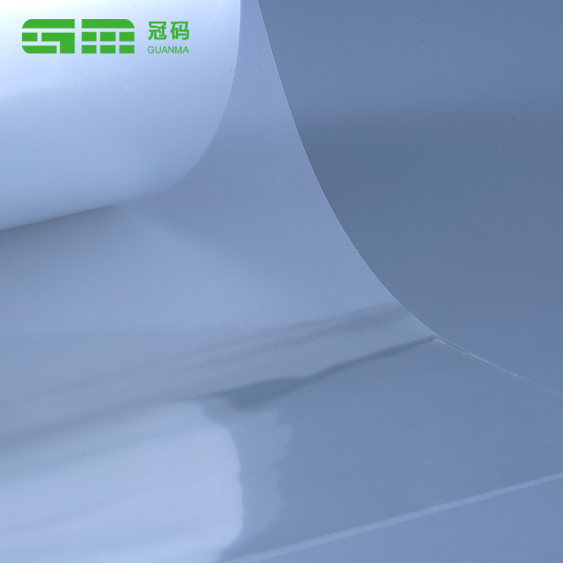 50 mic priehľadná samolepiaca PP jumbo rolka s priehľadnou vložkou pre domáce zvieratá