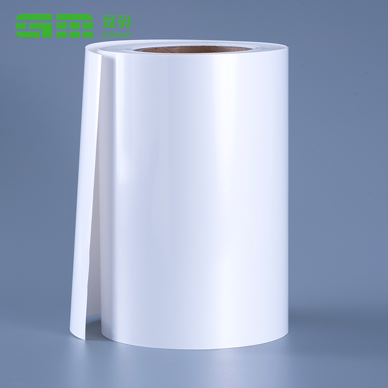 60 mic lesklé biele PP samolepiace etikety Papierová jumbo rolka s odnímateľným lepidlom