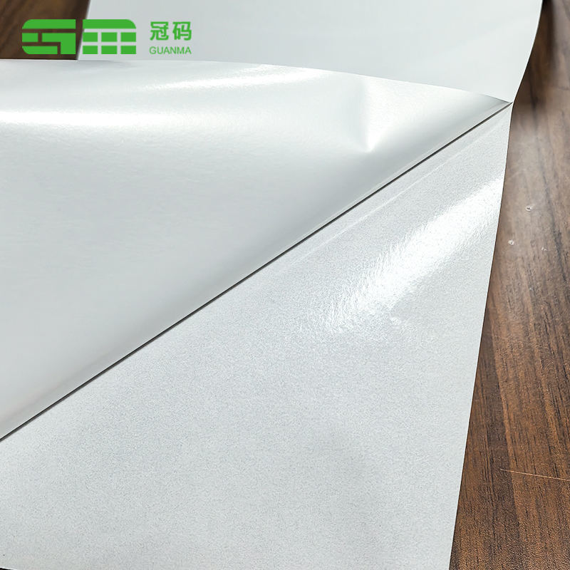 Silnejšia priľnavosť Gumové lepidlo Lepiaci papierový štítok na pneumatiky