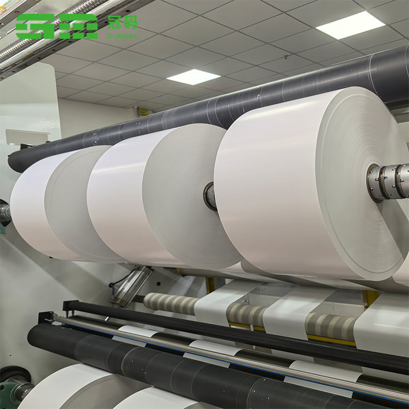 Matná biela syntetická PP papierová nálepka na balenie potravín